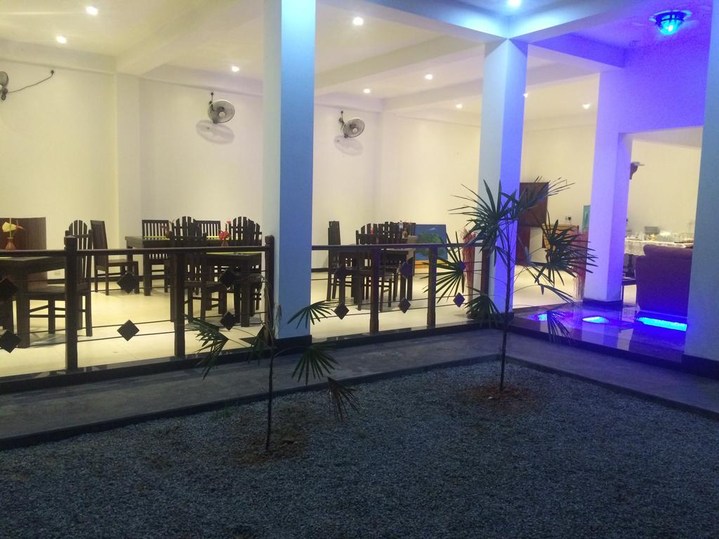 Aurora Hotel Hikkaduwa Exterior foto